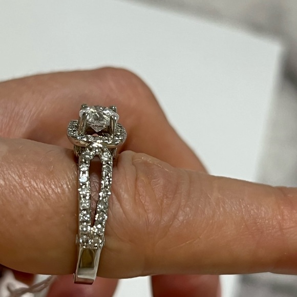 14K white gold diamond ring - Picture 5 of 10